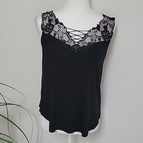 Arianne black lace edged tank - Picture 1 of 8